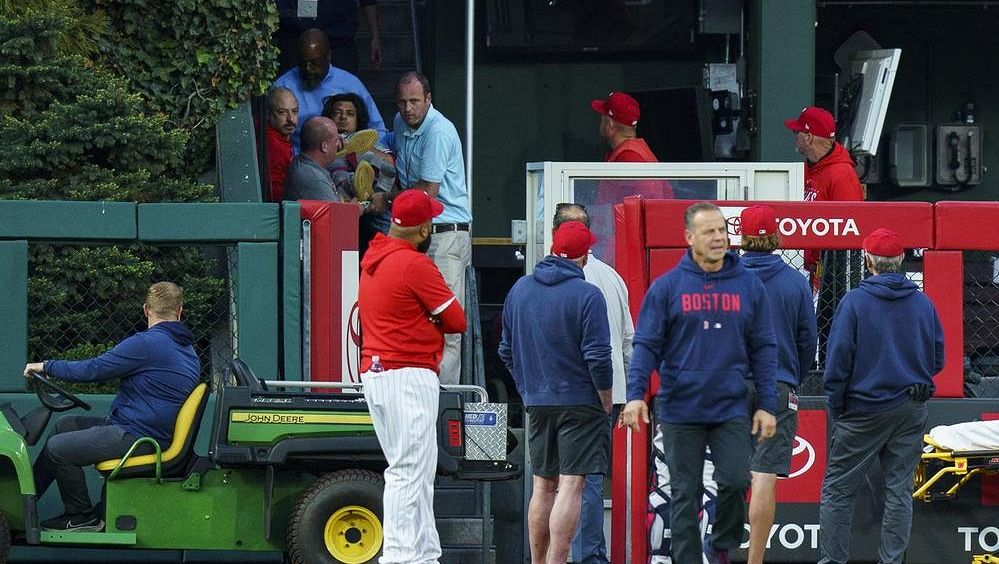 Fanoušek spadl z tribuny. Pořádně nás to vyděsilo, říká hráč Bostonu