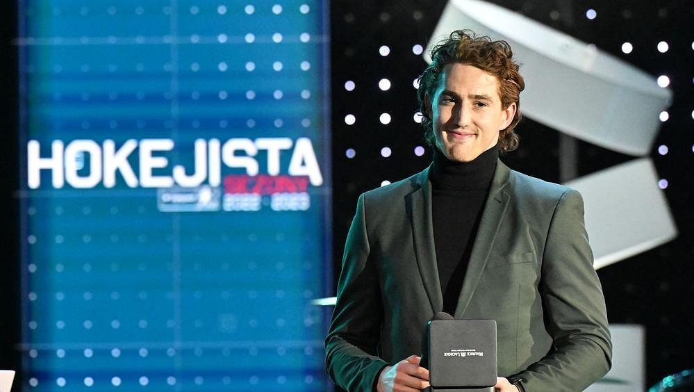 Extraliga má nového krále. Nejlepším hokejistou sezony byl vyhlášen pardubický útočník