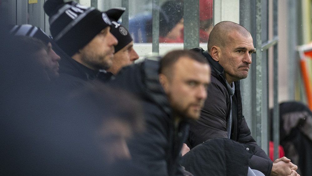 Dynamo se zadřelo, fanoušci odcházeli. Takhle bychom nevyhráli ani jeden zápas, láteřil Nikl po facce od Teplic