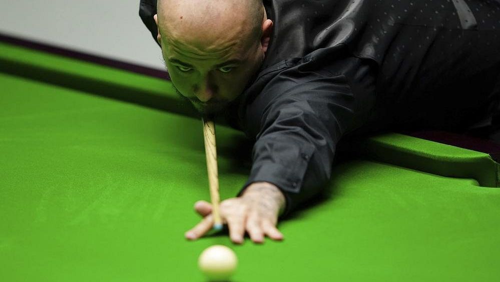Belgičan Brecel je po historickém obratu ve finále MS ve snookeru