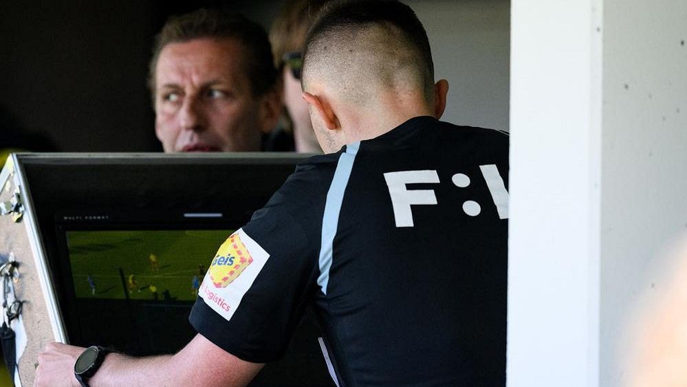 PŘÍMÁK: VAR a červené? Bylo hodně chyb, na jaře je vše správně, říká šéf rozhodčích