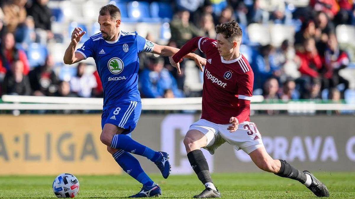 Nenahraditelný, jiného takového hráče česká liga nemá. Zrychluje myšlenkou, klaní se experti