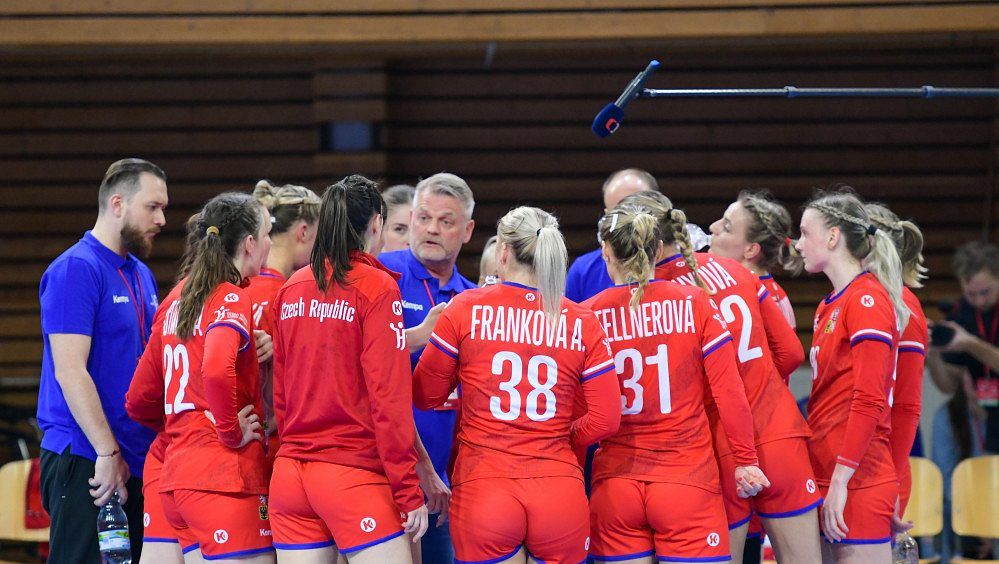 EHF odebrala Rusku pořadatelství mistrovství Evropy házenkářek 2026