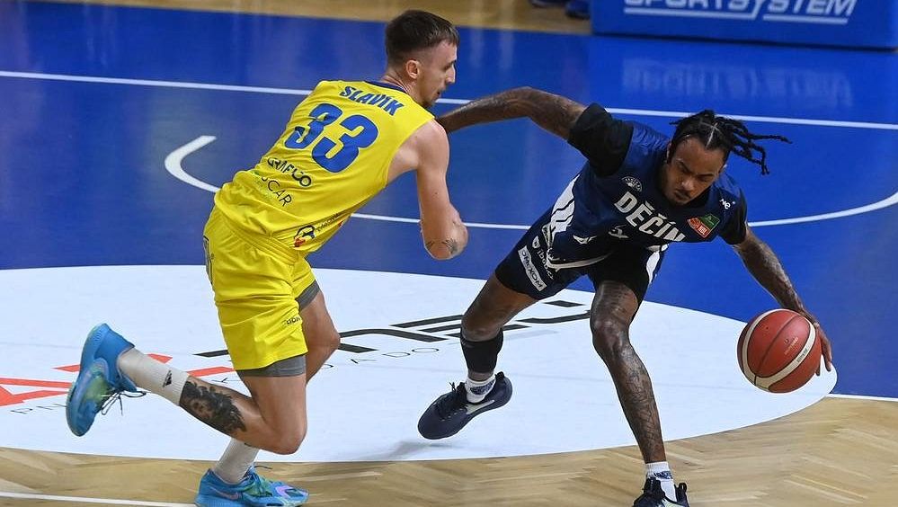 Basketbalisté Opavy vyhráli nad Děčínem po prodloužení a slaví pátý titul