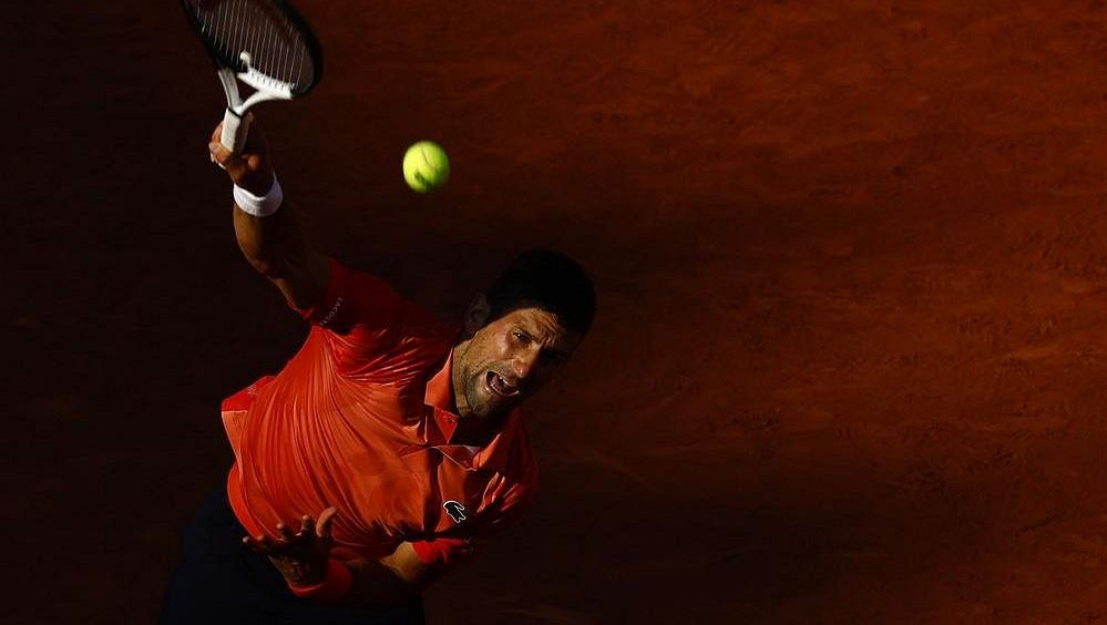 TENIS ONLINE: Ostře sledovaný souboj generací! Alcaraz čelí v semifinále French Open Djokovičovi