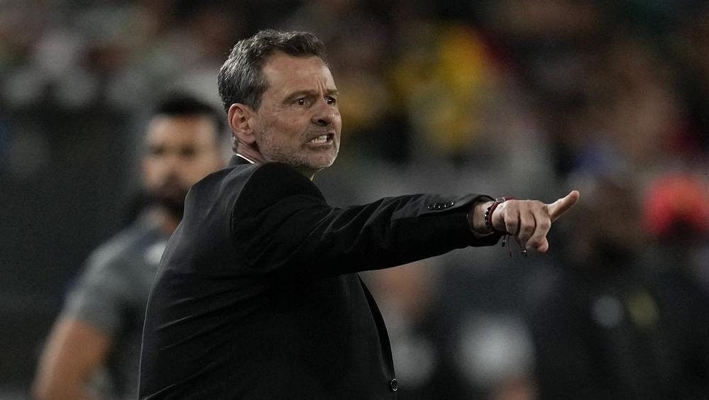 U fotbalistů Mexika skončil už po čtyřech měsících trenér Cocca