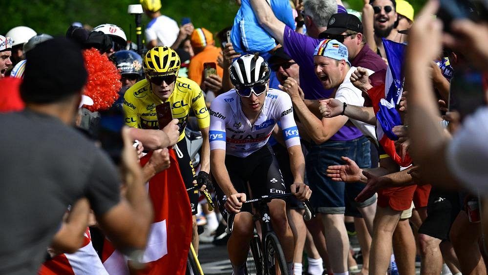 Fanoušci jen pár centimetrů od závodníků. Je to nebezpečné, ale i krása našeho sportu, ví cyklista