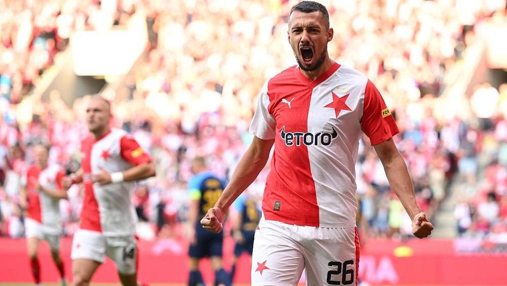 Slavia nastoupí se Schranzem, uzdravil se Bořil