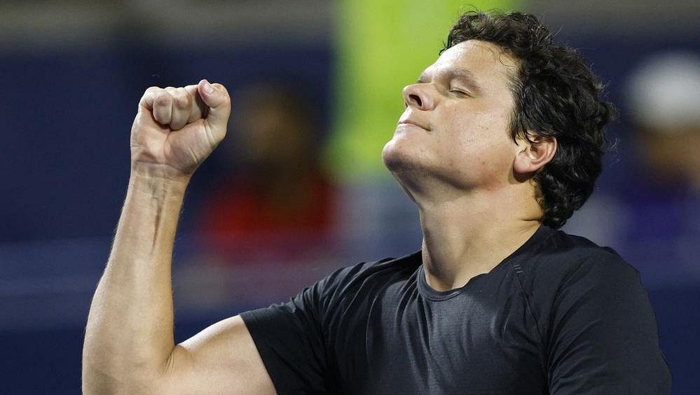 Tenista Raonic při návratu do Toronta porazil favorizovaného Tiafoea