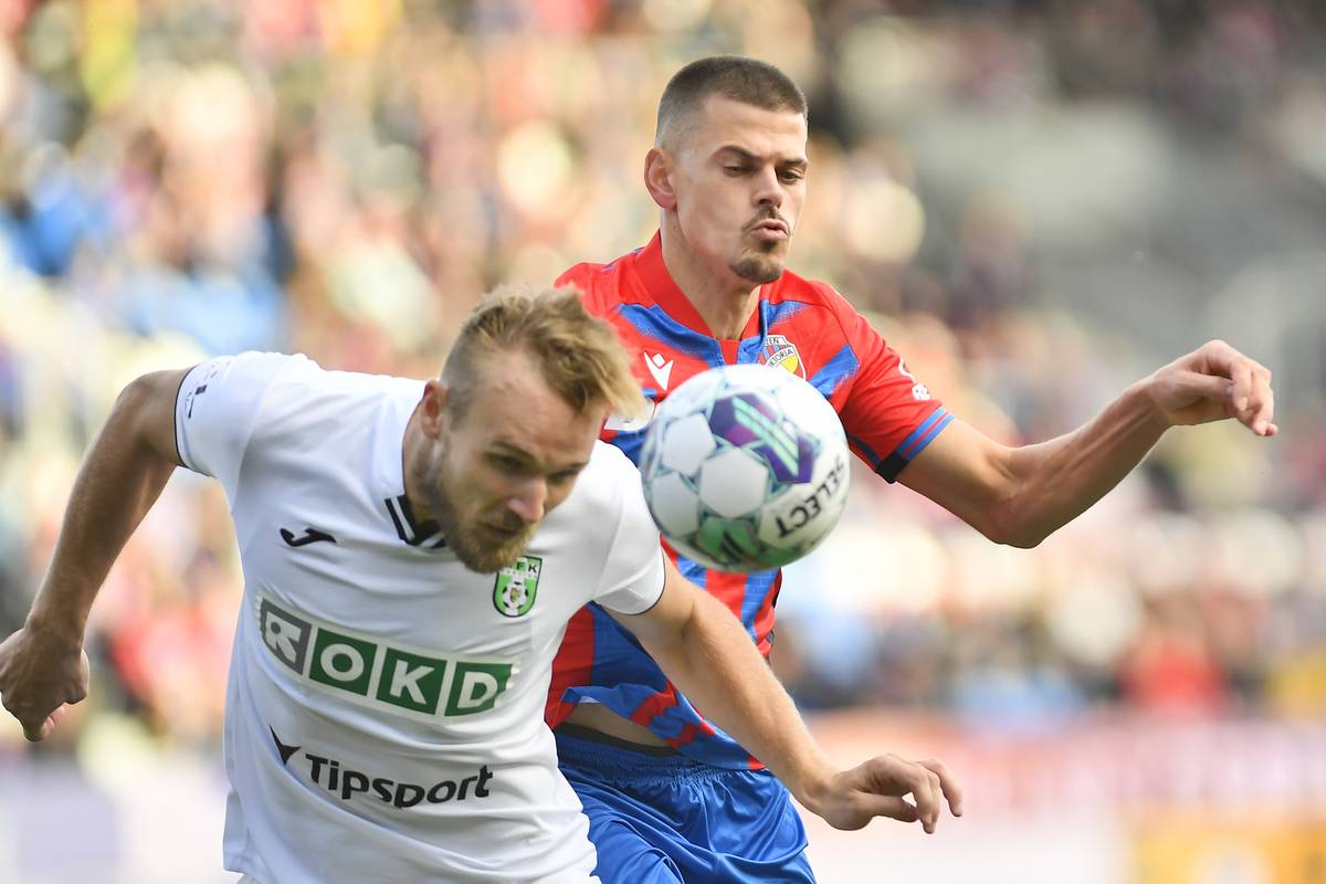 Zleva Jiří Bederka z Karviné, Jan Kliment z Plzně.