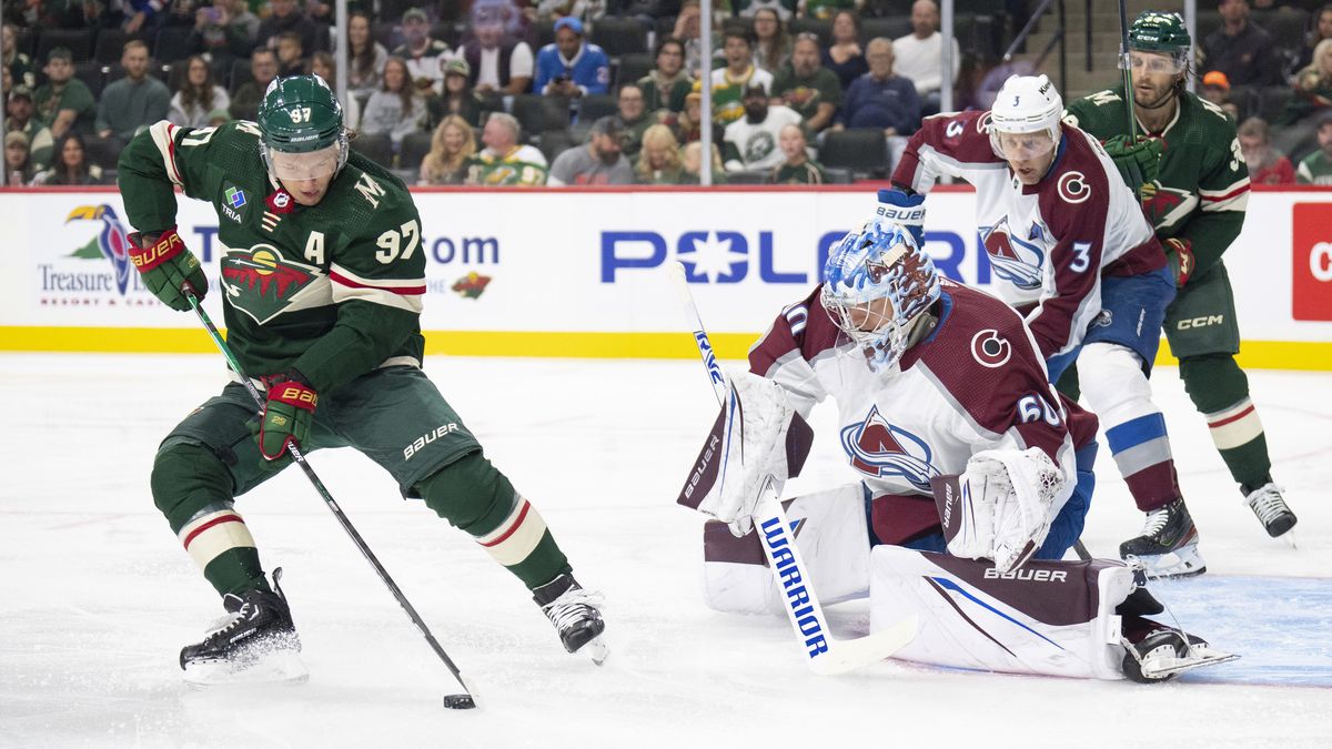 Obránce Špaček a útočník Novák putovali z Minnesoty na farmu do Iowy do AHL