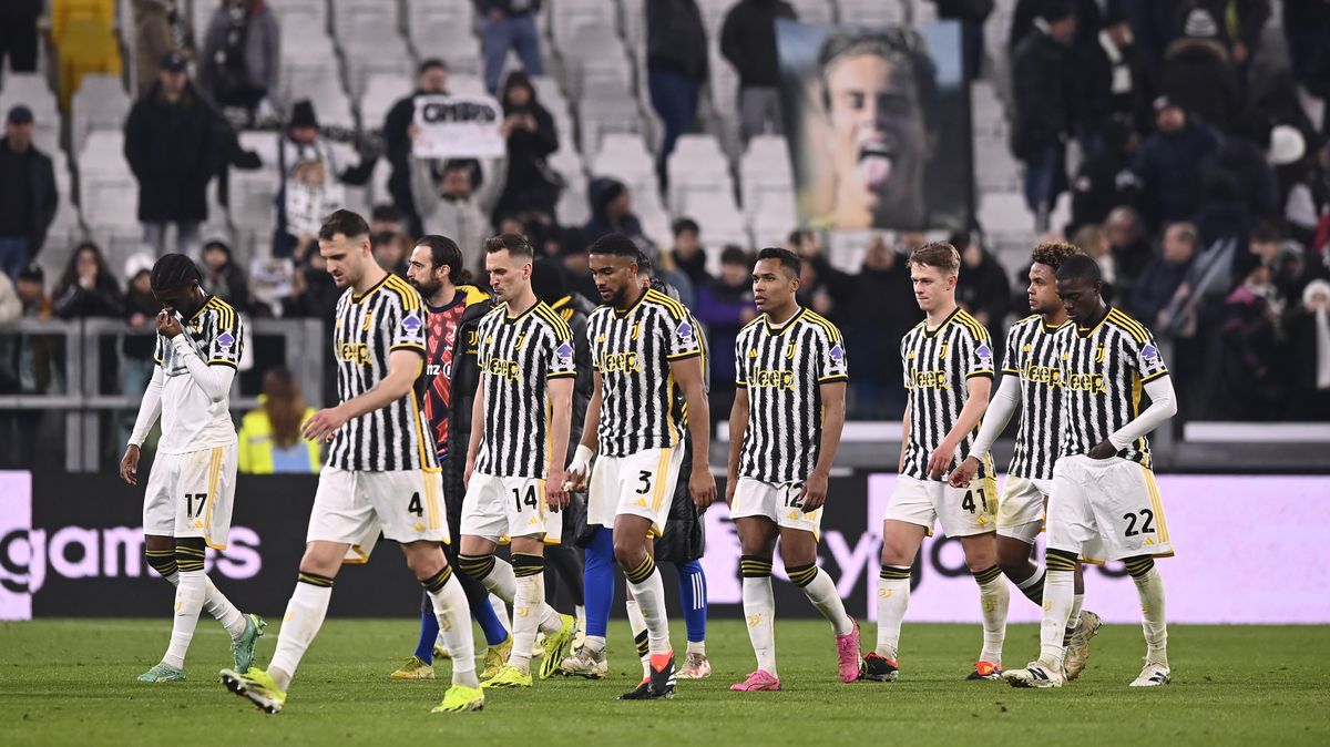 Juventus utrpěl s Udine první domácí porážku a na Inter ztrácí už sedm bodů