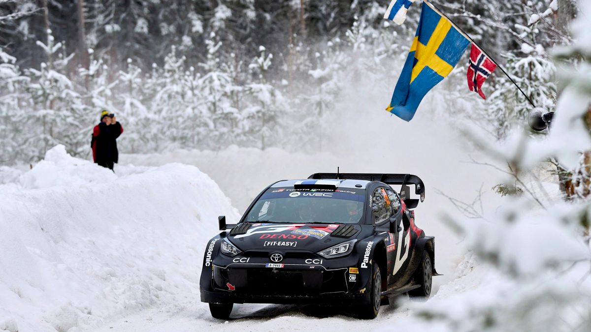 Šampion Rovanperä ani obhájce Tänak nedokončí první etapu Švédské rallye