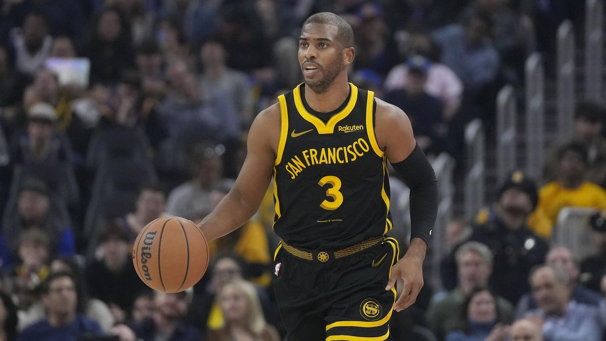 Veterán Paul si zlomil ruku a Golden State v NBA dlouho nepomůže
