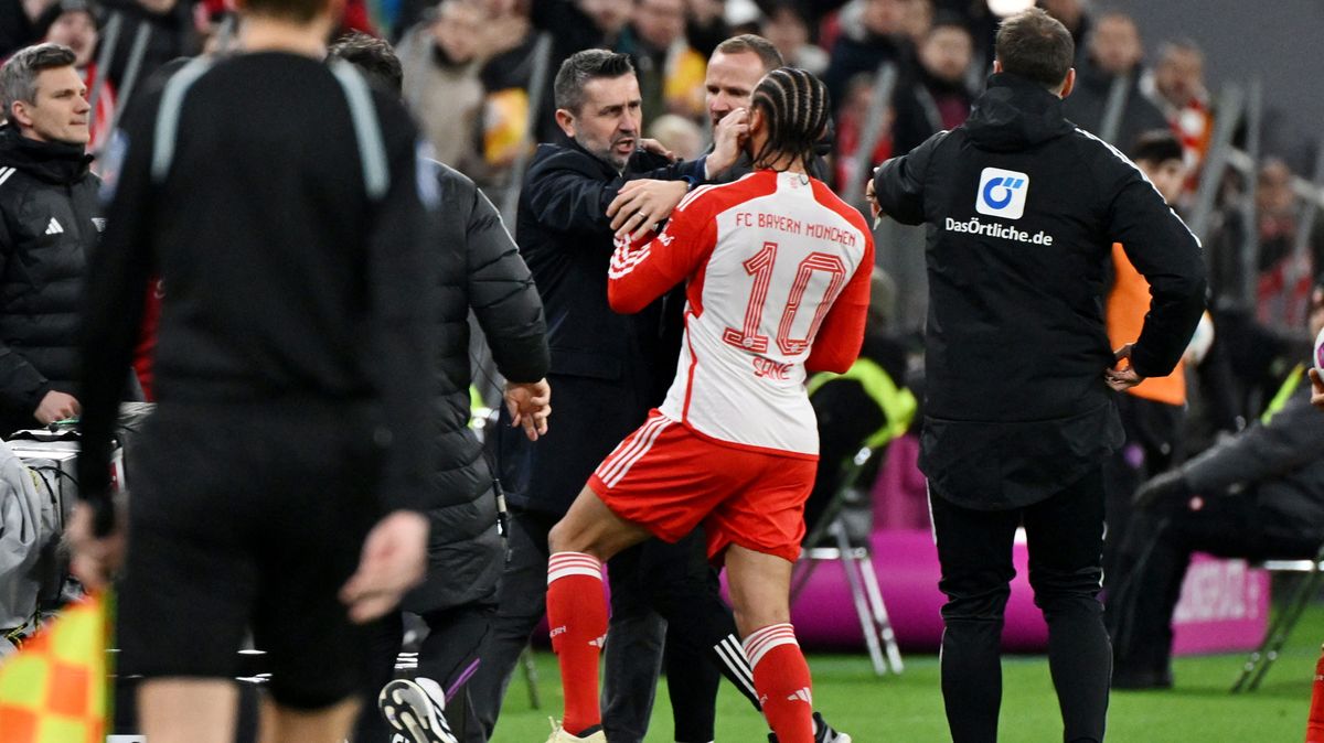 Kouč Unionu Bjelica se po vyloučení v Mnichově za potyčku se Saném omluvil