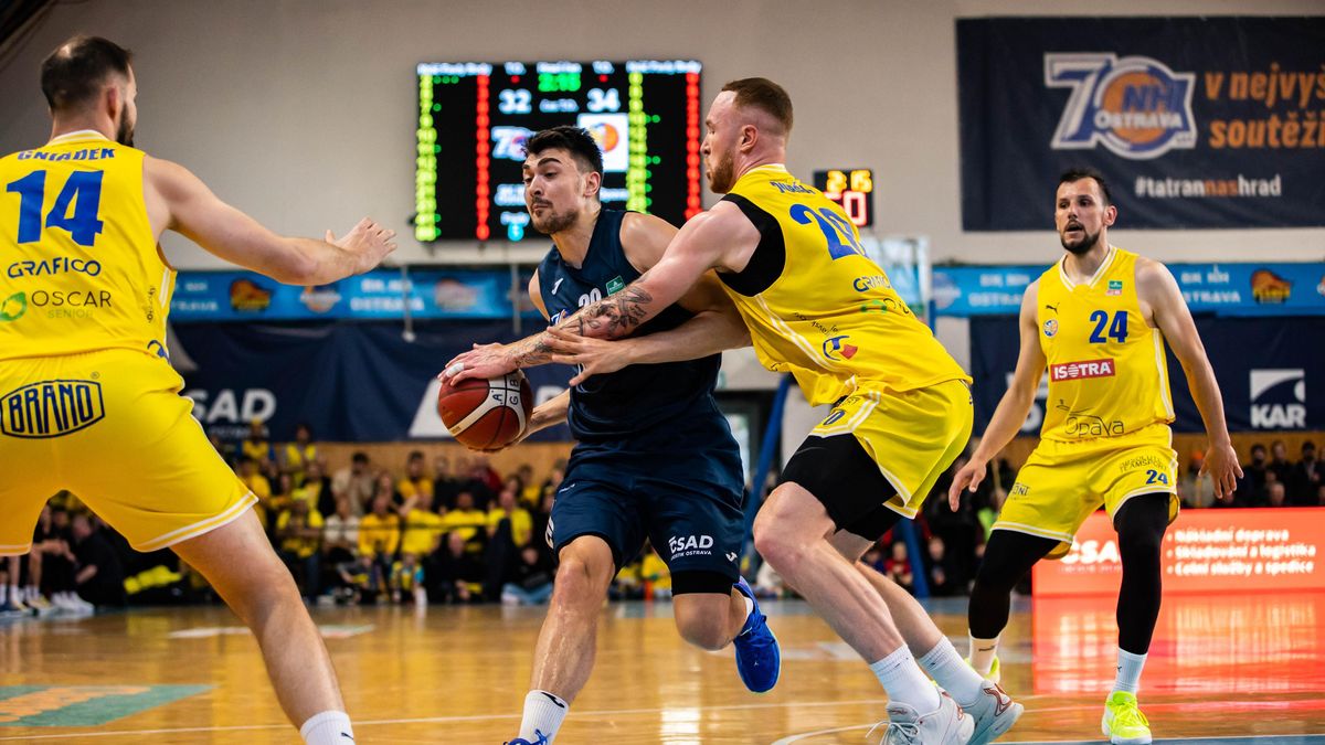 O Česko-slovenský pohár si zahrají také basketbalisté Opavy a Děčína
