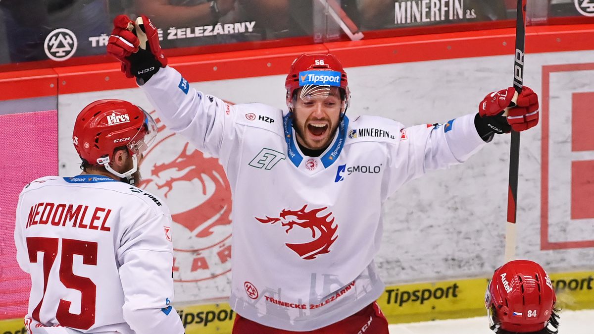 HOKEJ ONLINE: Video momenty. Třinec se snaží odvrátit i třetí finálový mečbol Sparty
