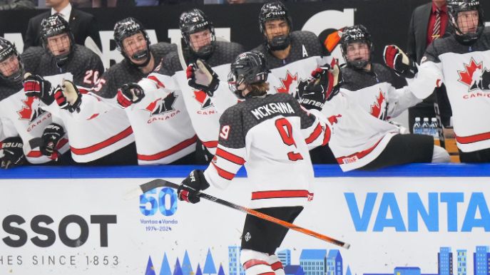 Průšvih kanadského talentu. Mladíkovi zlomil čelist a půjde před soud