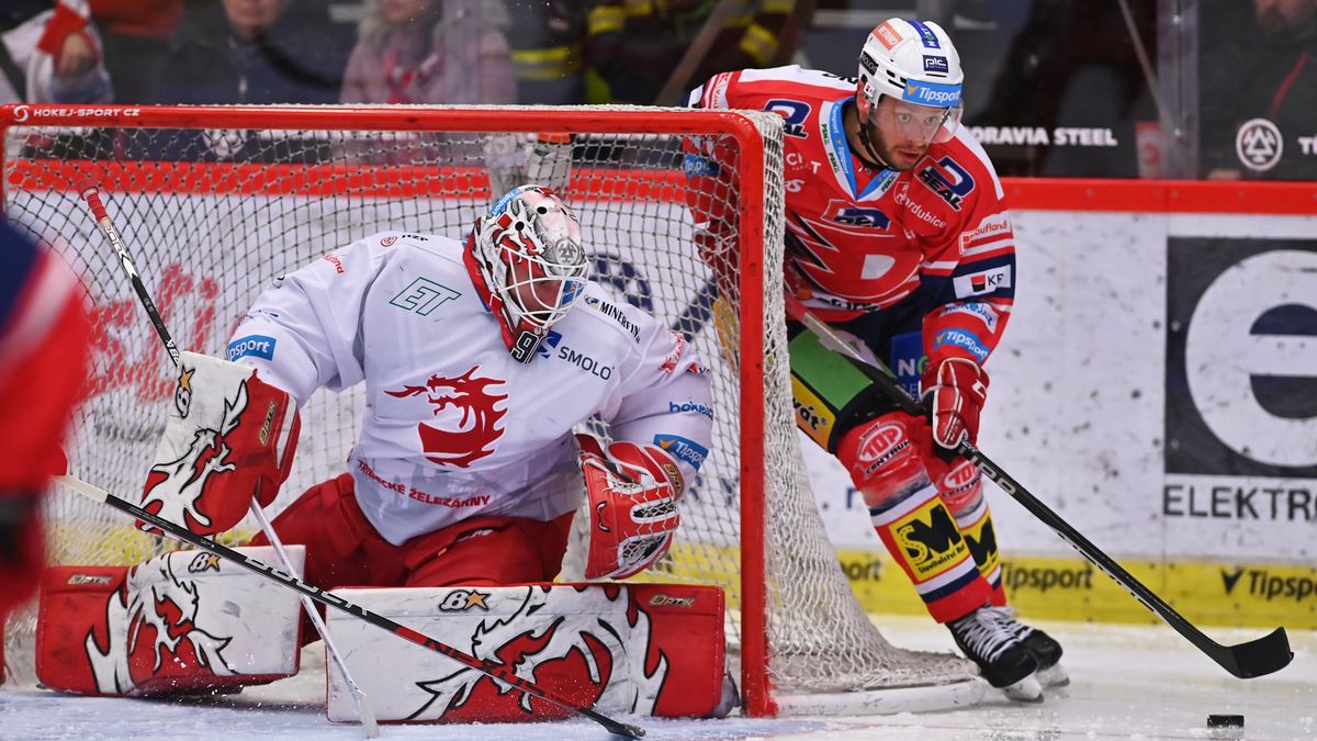 Půjde Třinec do trháku? Nebo srovnají sérii Pardubice? Finále play off extraligy čeká čtvrté utkání