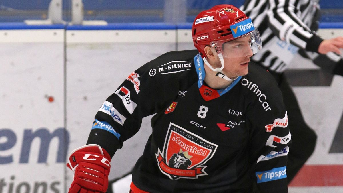 Okuliar opouští Hradec, míří do NHL