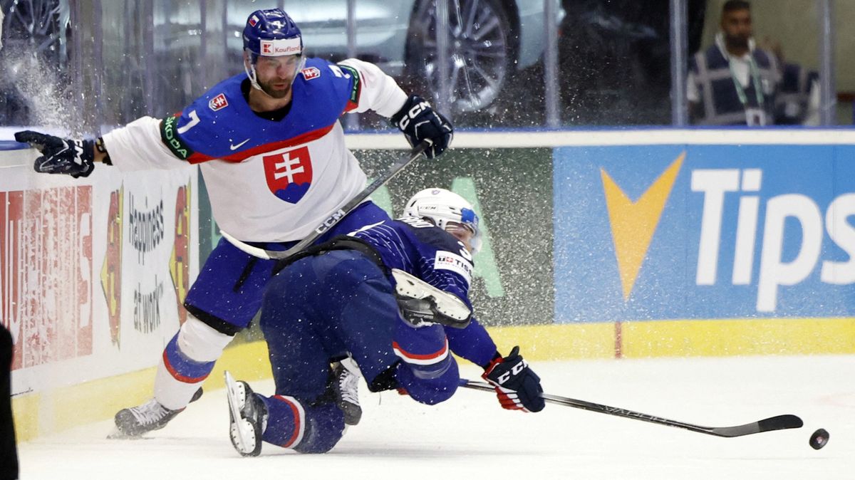 Lidé mi přejí smrt, a ať se udusím rubly, říká slovenský reprezentant po podpisu v KHL