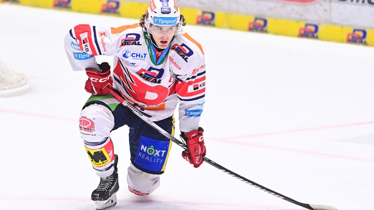 HOKEJ ONLINE: Video momenty z utkání Pardubice - Hradec Králové