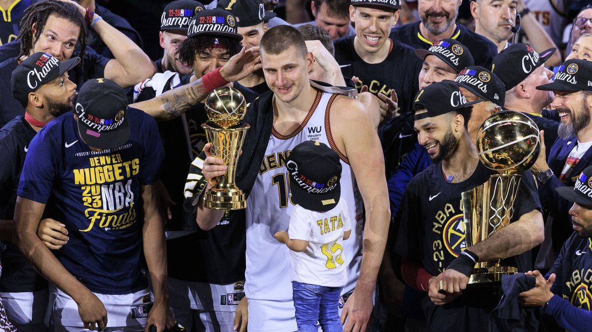 Jako za Trumpa. Biden se šampionů NBA nedočká, návštěvu Bílého domu zrušili