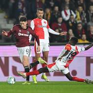 Martin Vitík v obležení slávistů