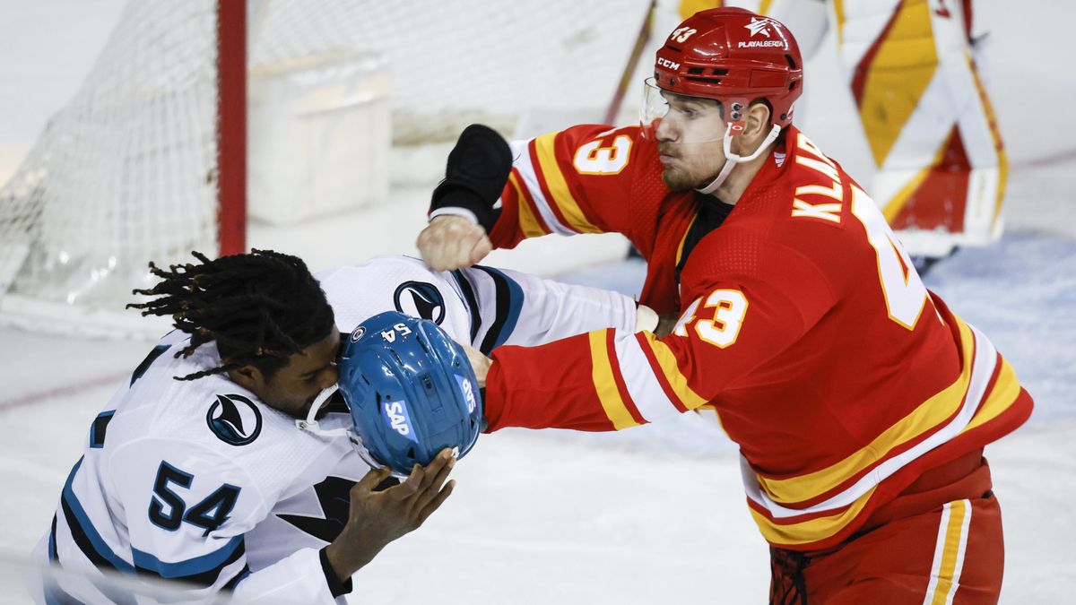 Český ‚mutant‘ nadchl Calgary. V NHL byl blízko k ceněnému hattricku