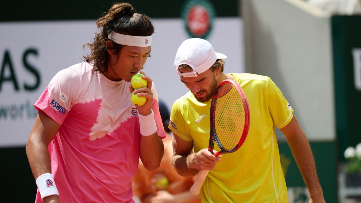 Macháč s Čang Č'-čenem do semifinále čtyřhry na Roland Garros neprošli