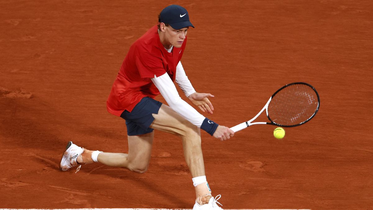 Sinner postoupil na Roland Garros do osmifinále bez ztráty setu