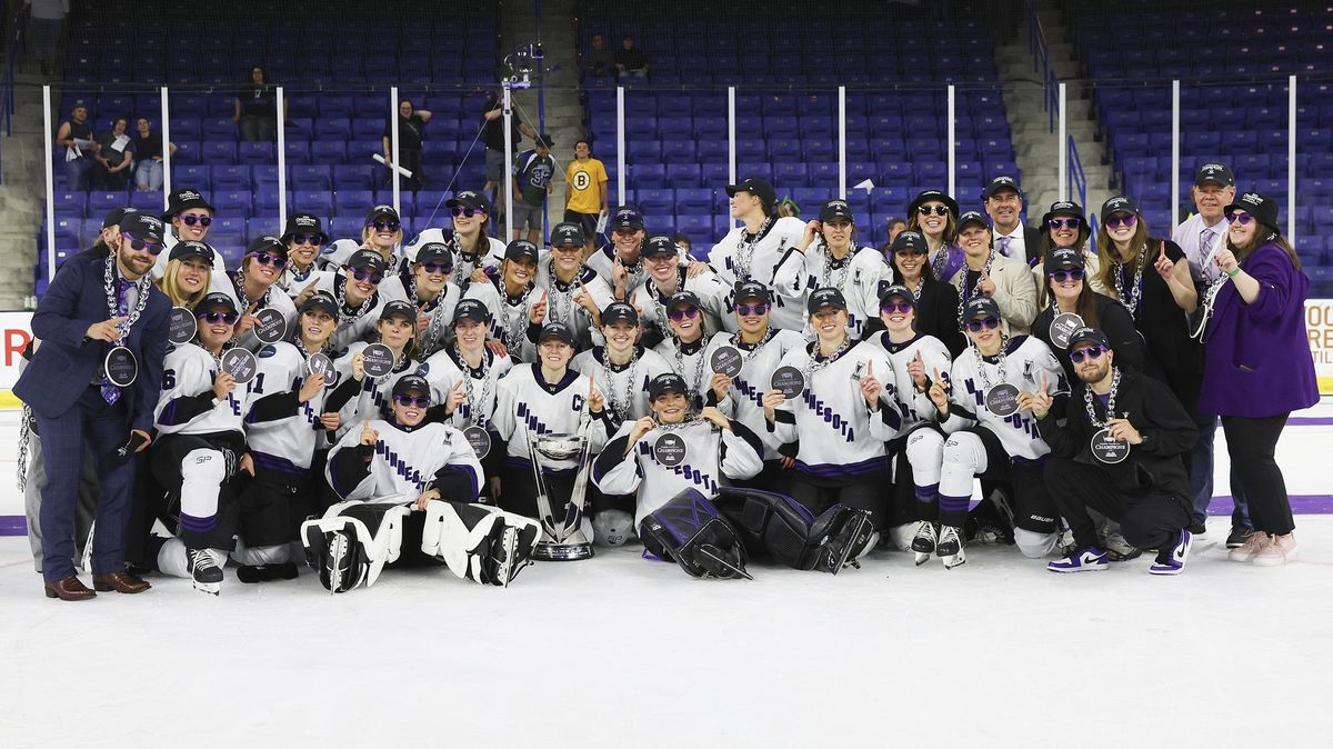 Hokejistka Křížová slaví s Minnesotou titul v premiérovém ročníku PWHL