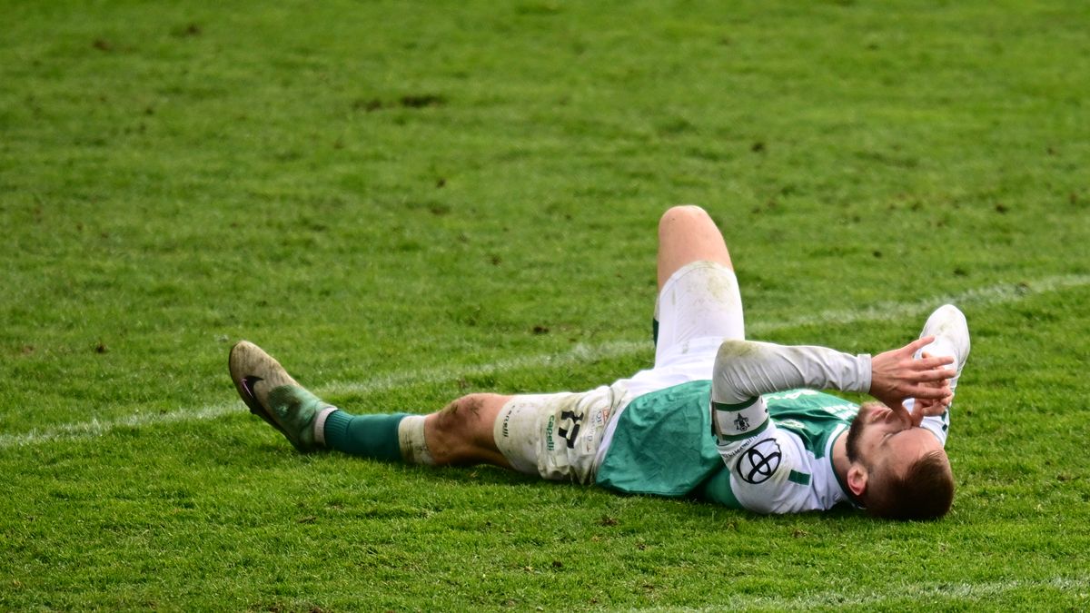 Proti deseti Jablonec v útoku zase pohořel. Bída a zmar, lamentoval Chramosta