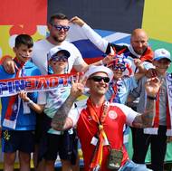 Fanoušci Slovinska a Dánska na Euru