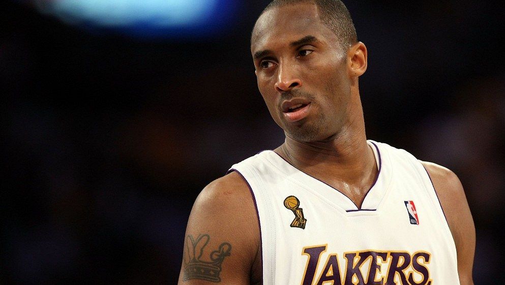 Lakers uctí Bryanta, před halou bude stát jeho bronzová socha