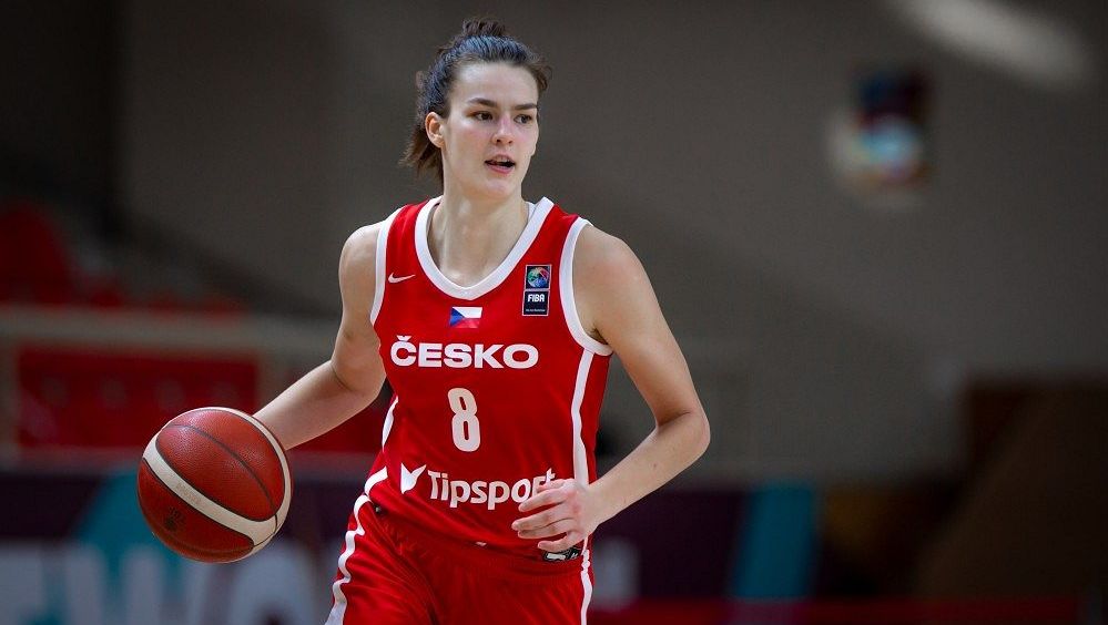 Voráčková is not missing in the nomination of basketball players for the EC, but she is troubled by an injured ankle