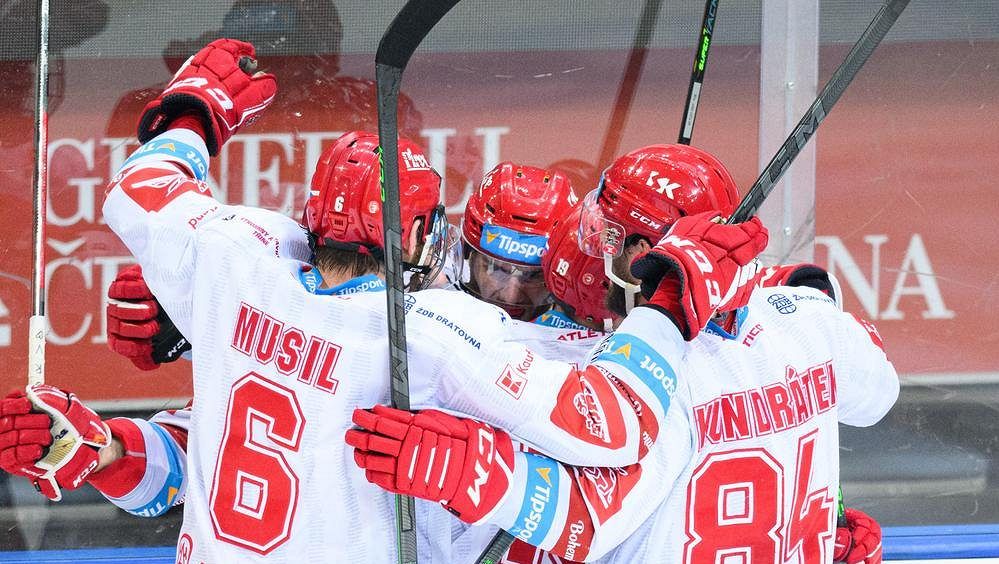 Změny u mistra. Jeden cizinec zůstává, druhý klub opouští