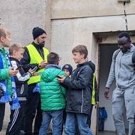 Obránce Baníku Ostrava Muhammed Sanneh byl ve Velvarech odchycen hned po odchodu ze šaten.