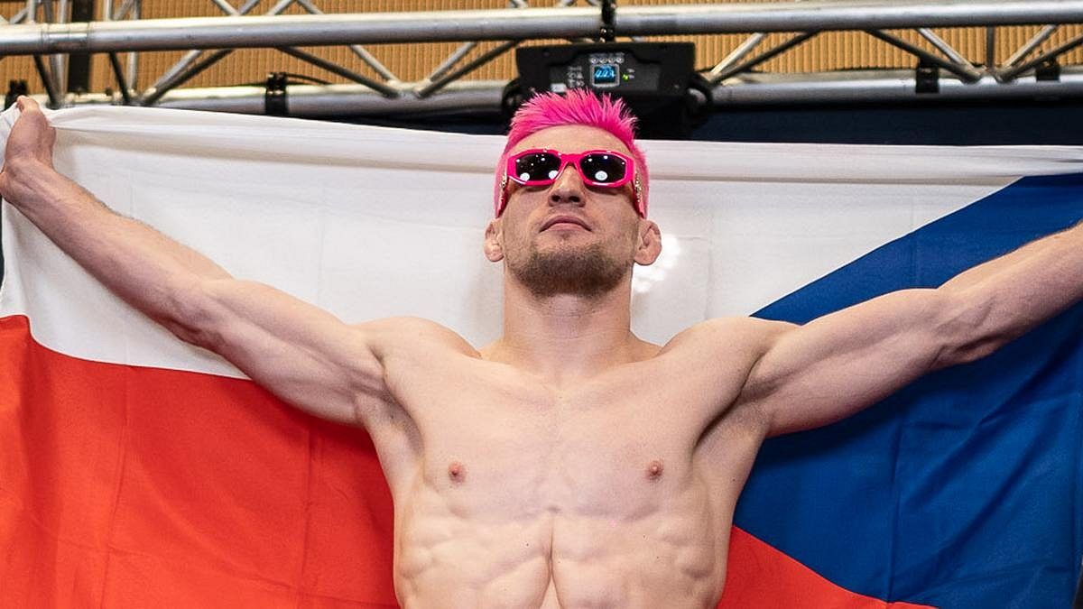 Od tisíců až k milionům. Nezlomný válečník si jde za snem, kolotoč peněz se roztáčí