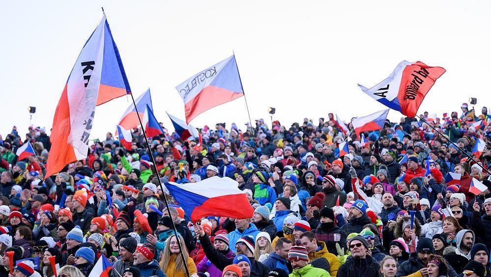 Peklo a nejlepší místo! Legendy se klaní před Novým Městem. Češi biatlon milují, ví Hamza