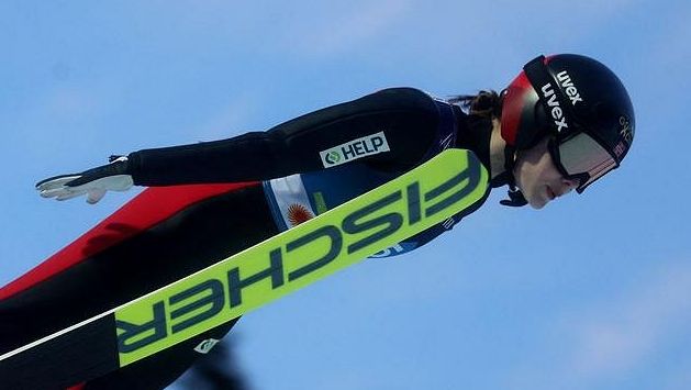 Skokanky Ulrichová i Karolína a Anežka Indráčkovy postoupily na MS z kvalifikace