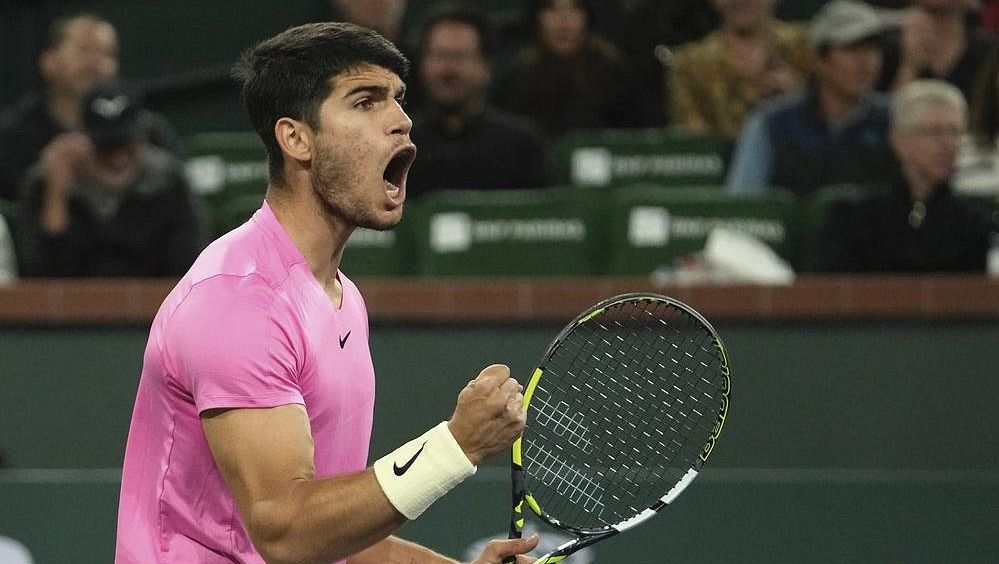 Alcaraz je v Indian Wells v semifinále a dál útočí na světový trůn