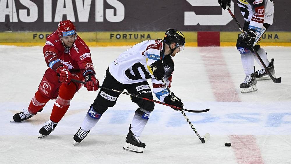 HOKEJ ONLINE: Sparta bude hrát s Třincem o mečbol, Hradec může postoupit do semifinále