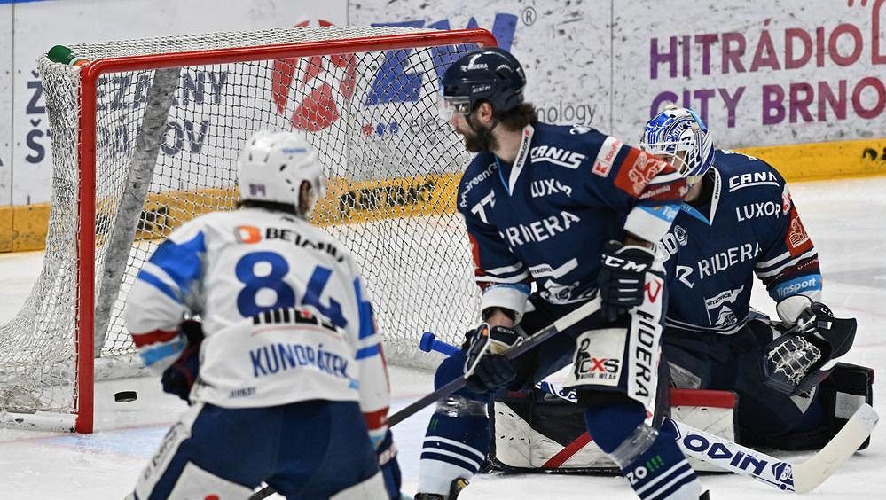 Vítkovice doplatily na nevyužitou přesilovku a zbytečná vyloučení. Holaňovi se i tak série líbí