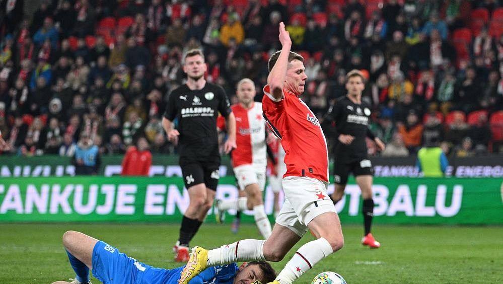 Senzační postup klokanům nevykouzlil, chybělo pár sekund. Dvacet rohů je těžké ubránit, smutnil Jedlička