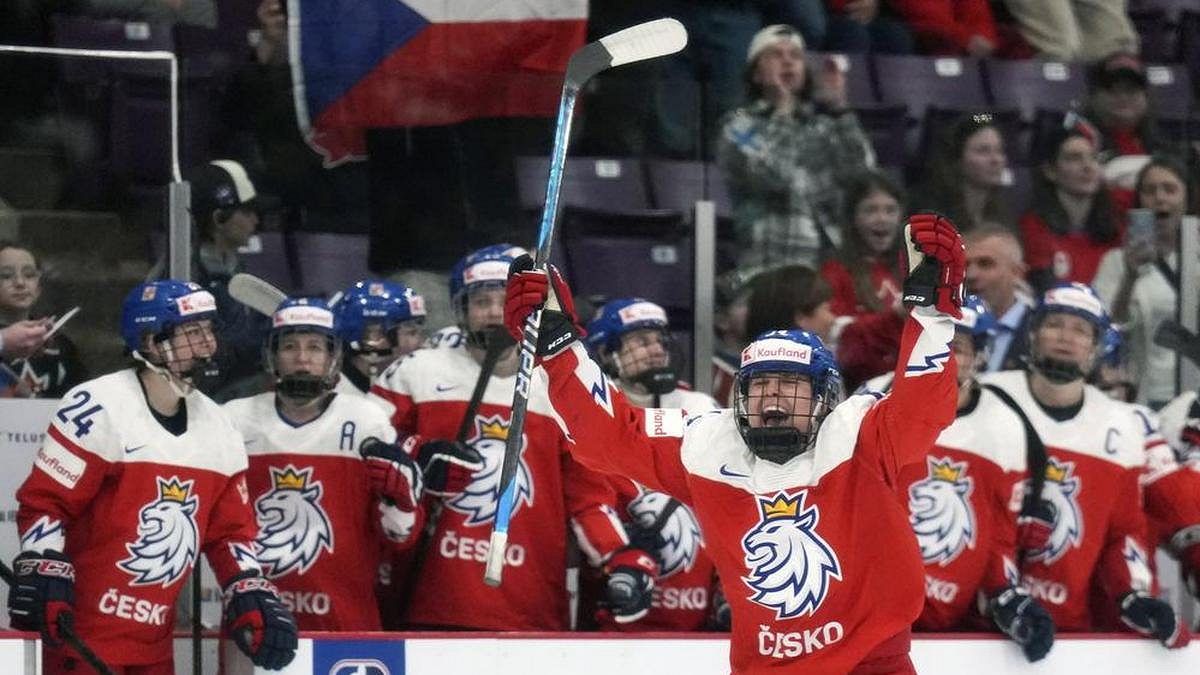 HOKEJ ONLINE: Češky budou bojovat o postup do finále MS s USA