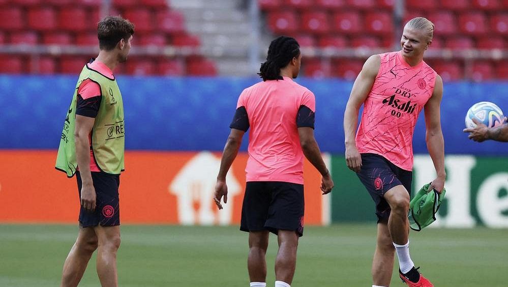 Zraněný obránce Stones bude Manchesteru City chybět podle trenéra až do září