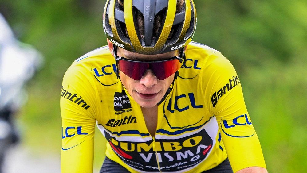 Vingegaard má po druhém vítězství na dosah triumf na Critériu du Dauphiné