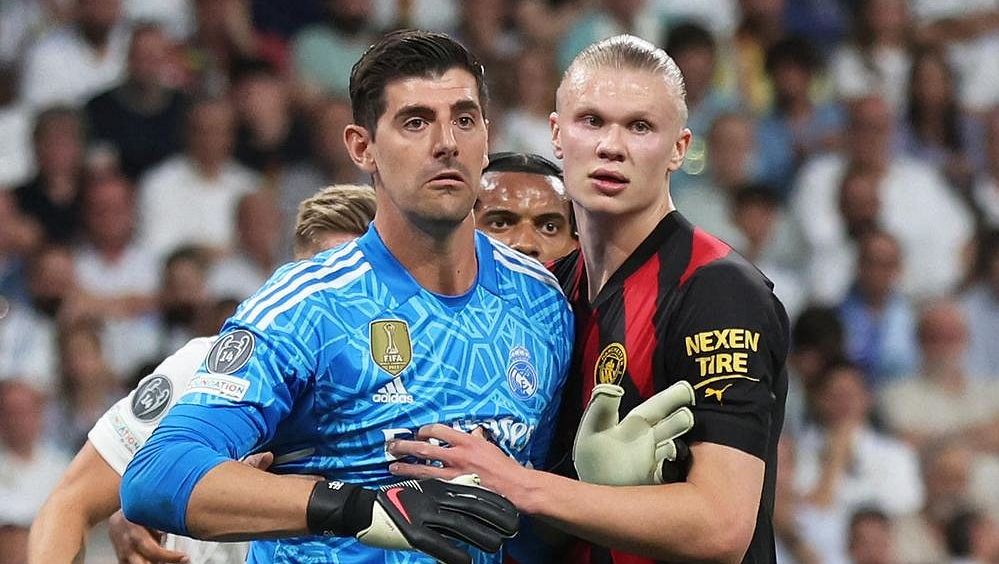 UEFA potvrdila, že se letošní finále Ligy mistrů odehraje v Istanbulu