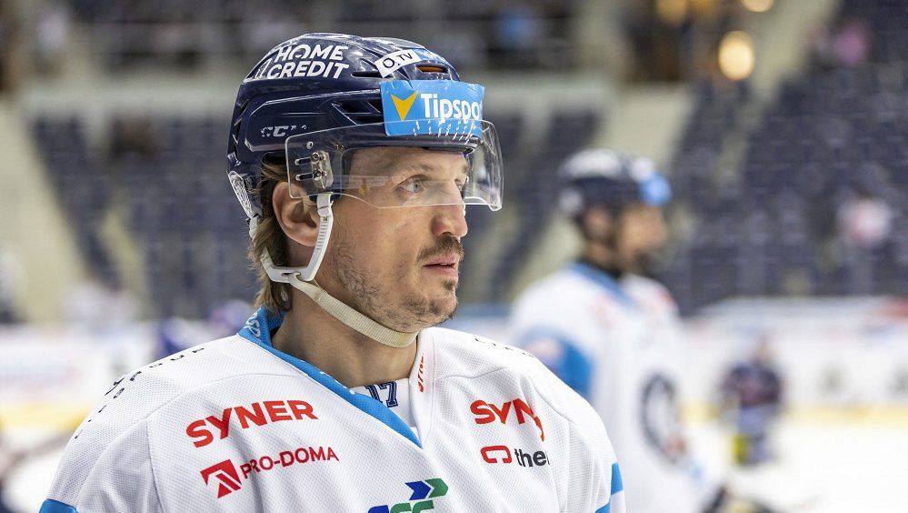 Derner míří do klubu výjimečných. A ještě hodně zápasů přidá, soudí Výtisk